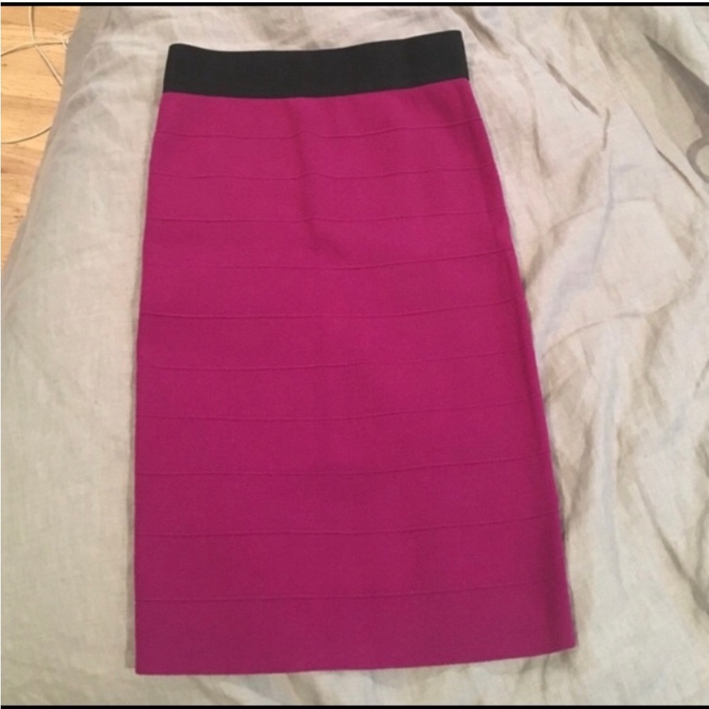 Pretty Guess Skirt